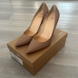 Christian Louboutins Apostrophy Pump 100 Napa Nude 38.5